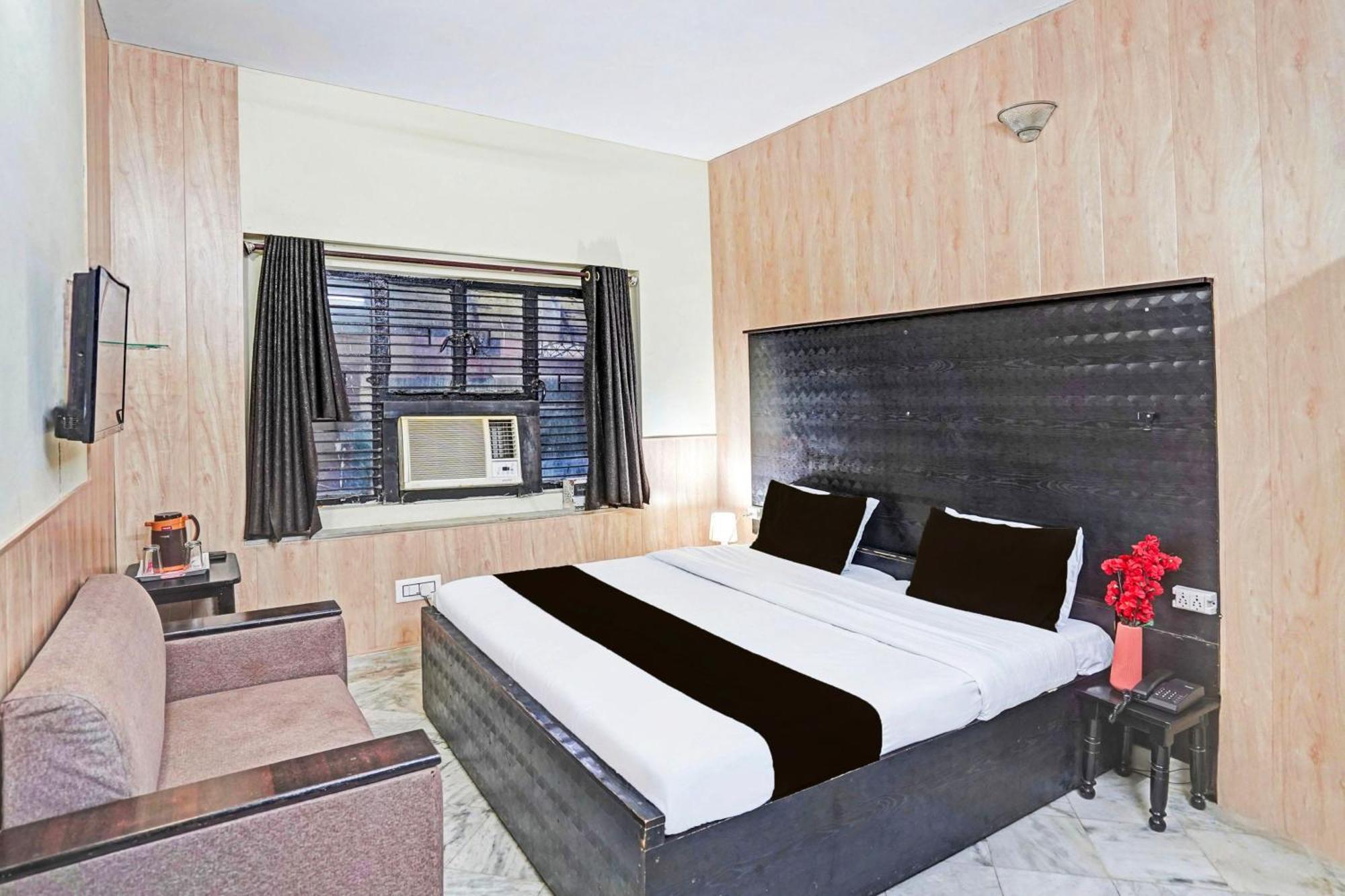 Super Collection O Mathura Near Railway Station المظهر الخارجي الصورة