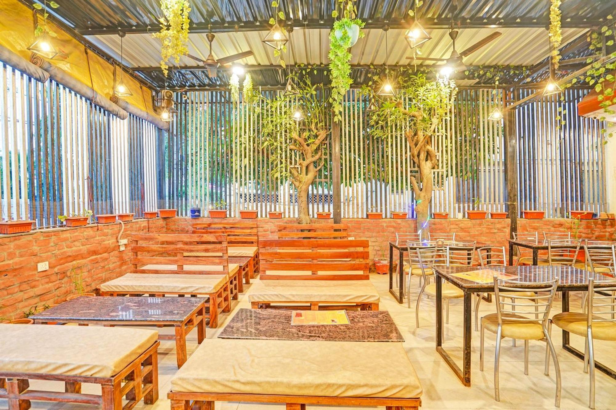Super Collection O Mathura Near Railway Station المظهر الخارجي الصورة